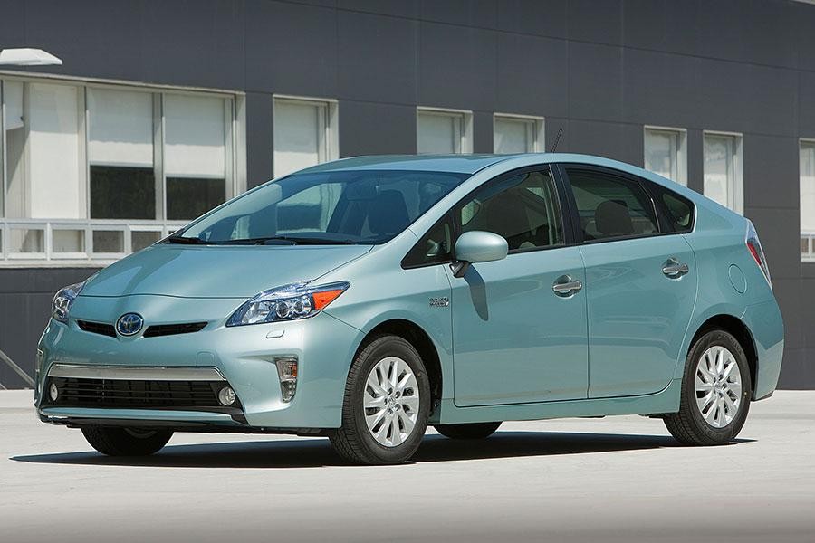 2014 TOYOTA PRIUS PLUG-IN